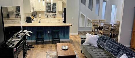 TV connectée, jeux vidéo, lecteur de DVD, livres