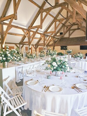 Banquet hall - Hay's Wood Retreat (King's Lynn)