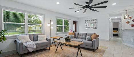 TV connectée, table de tennis de table