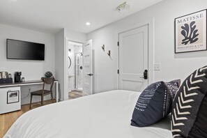 1 habitación, tabla de planchar con plancha y acceso a internet 