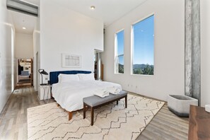 4 soveværelser, skrivebord, gratis Wi-Fi, sengetøj