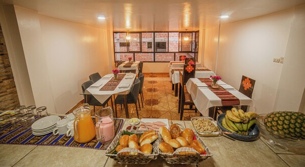 Petit déjeuner composé de spécialités régionales compris tous les jours