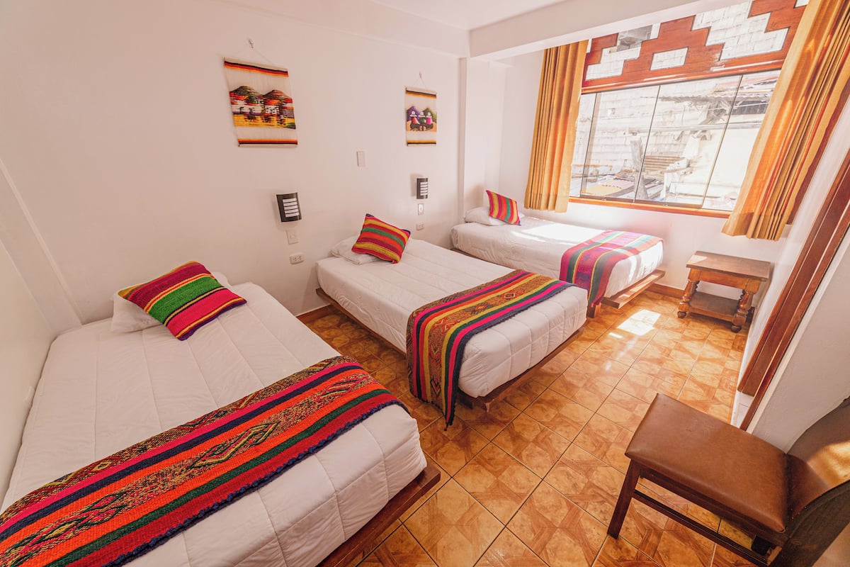 Triple Room | Free WiFi, bed sheets