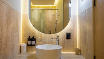 Premium Apartment, Balcony | Bathroom | Shower, rainfall showerhead, hair dryer, bathrobes