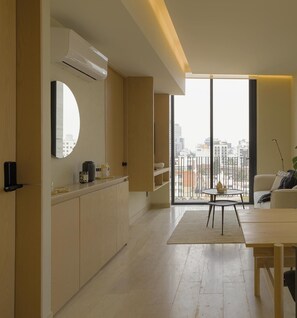 Superior Apartment, Balcony, City View | Dining room