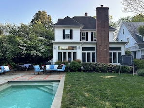 Pool - Murray Hill beauty with short walk to Main Street  (Annapolis)