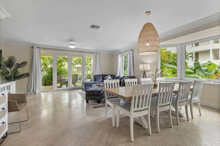 Large 4bdr/family/pool/location/atlantis Unit 6 - 나사우