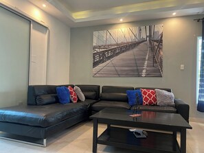 Smart TV, computer monitors - Elegant Villa, 7 Beds, Sleep 10. Beach access, Private pool, Bavaro Punta Cana (Punta Cana)