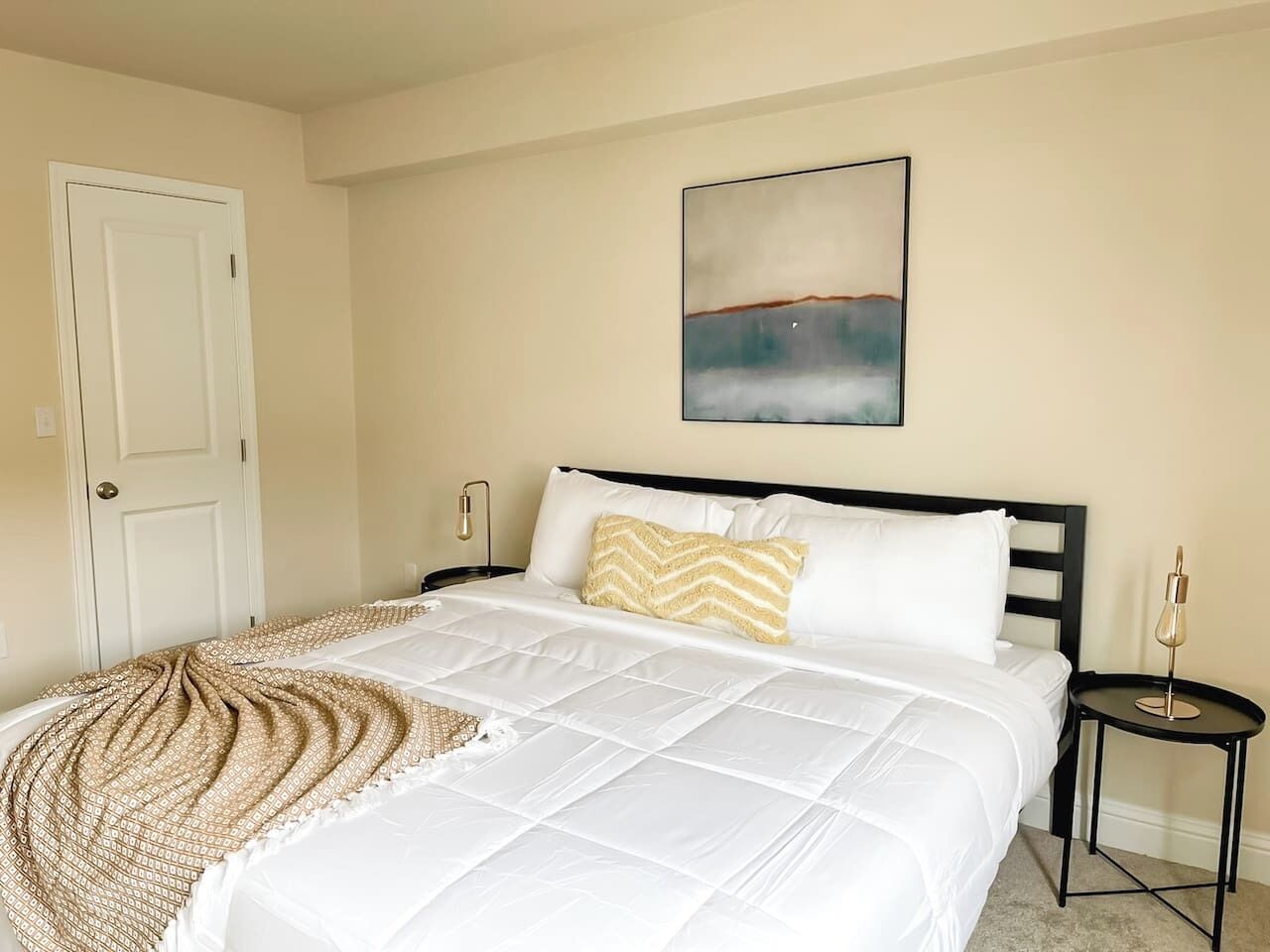 Schreibtisch, Bügeleisen/Bügelbrett, kostenloses WLAN, Bettwäsche