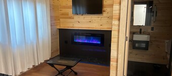 Cozy suite with modern amenities located at the Black Pearl of Paradise