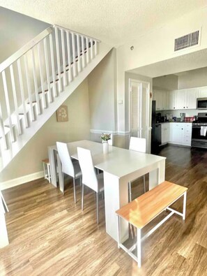 Penthouse Luxe, vue ville | Coin séjour