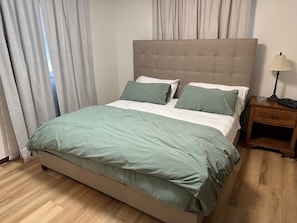 4 chambres, fer et planche à repasser, Wi-Fi, draps fournis