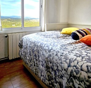4 bedrooms, WiFi, bed sheets - Bienvenido a la "villa Cariño" en las Montañas con Vistas al mar (CT)
