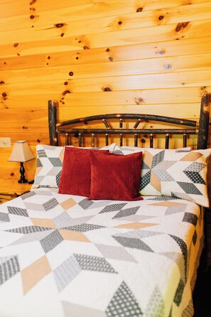 1 habitación, escritorio, tabla de planchar con plancha y wifi gratis 