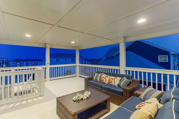 المنطقة المحيطة بالمنشأة