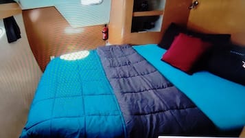 3 chambres, bureau, Wi-Fi gratuit, draps fournis