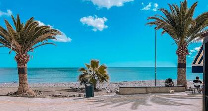 Fee4Me Casa Emilia few meters from the beach