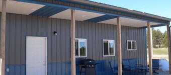 Country setting near Custer, Wi-Fi, AC, pet friendly. No cleaning fee.