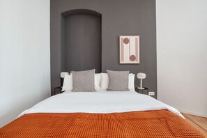 1 chambre, fer et planche à repasser, Wi-Fi, draps fournis