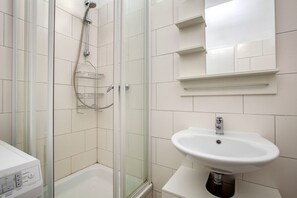 Hair dryer, towels