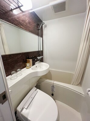Hair dryer, slippers - Nplus HOTEL Tokyo Nihonbashi (Tokyo)