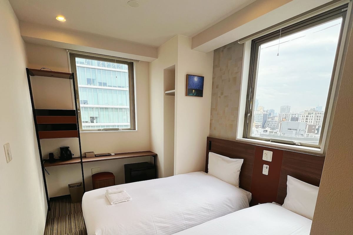 Business Double or Twin Room, 2 Single Beds, Private Bathroom, Tower