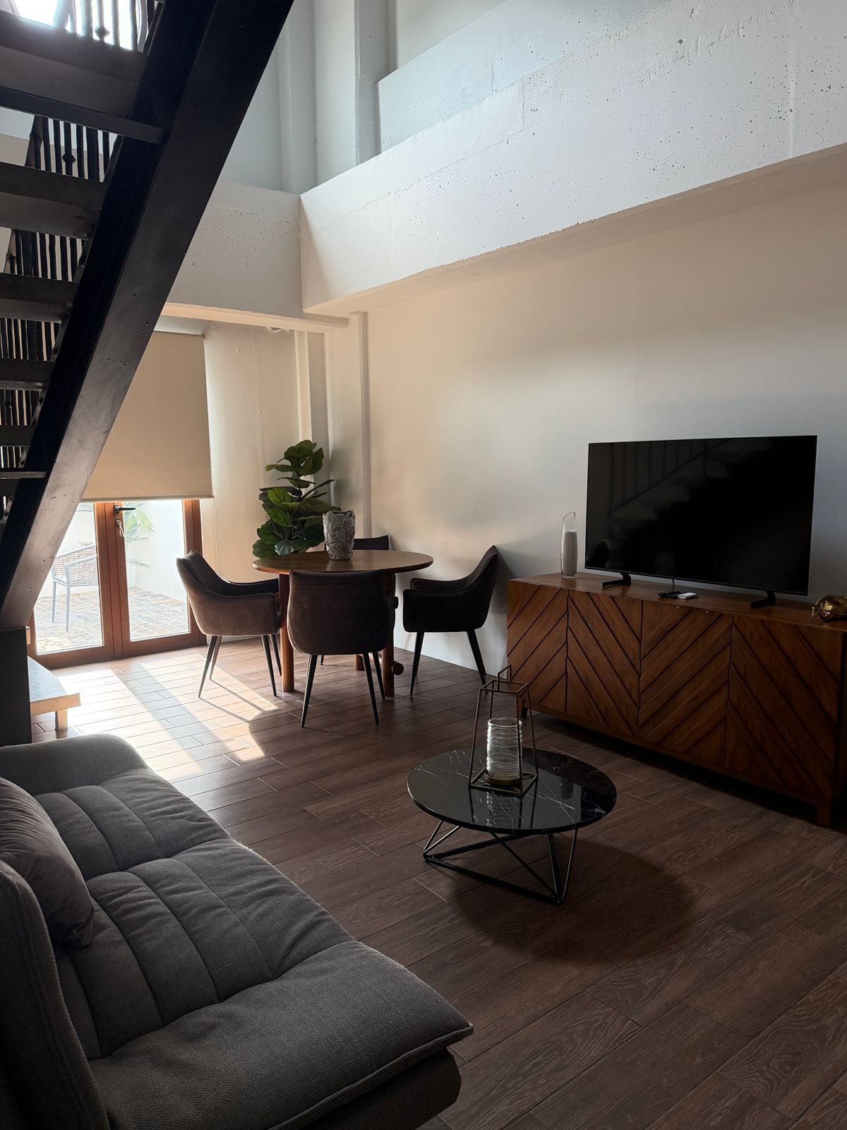 Loft (E1 Sencillo) | Dining room