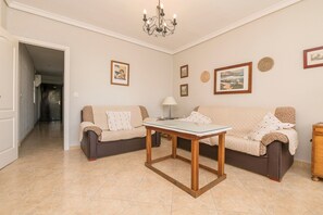 Interior - PLAYAMAR - Nice flat near the sea in Cadiz and Free WiFi (Cádiz)