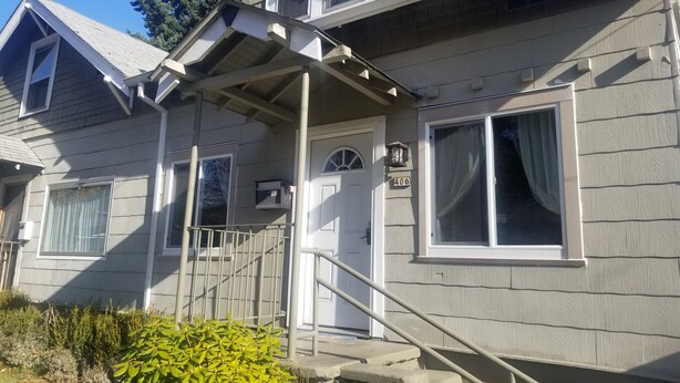 Exterior detail - Montavilla Manor (Portland)