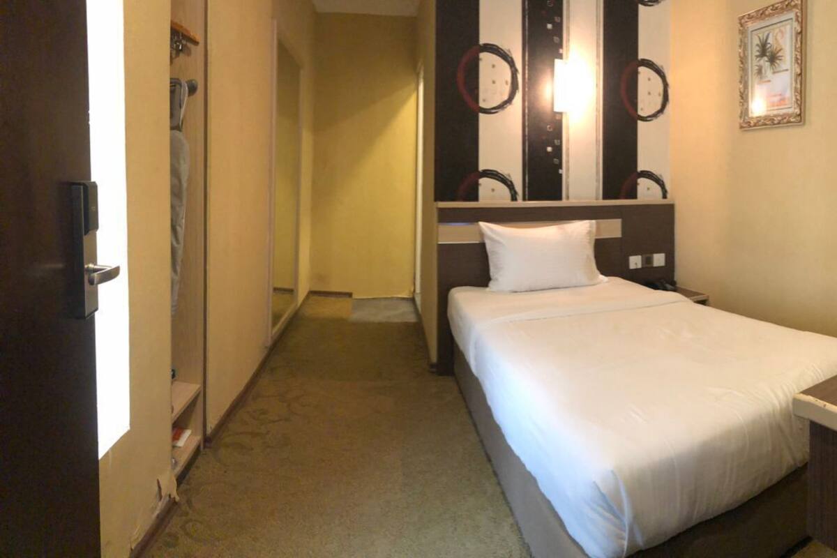 Standard Room, 1 Katil Bujang (Single) | 1 bilik tidur, peti besi dalam bilik, seterika/papan seterika