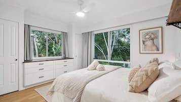 3 slaapkamers, een bureau, een strijkplank/strijkijzer, gratis wifi