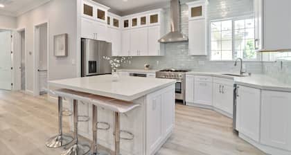 The Ayla Plan: 4BR, 3.5BA, 2600 Sq Ft, Near Campus