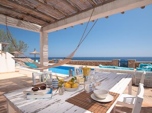 Outdoor dining - Domus Alba A ciutat de seta (Portocolom)