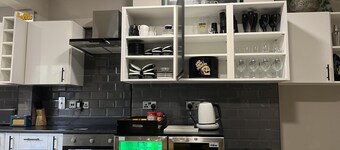 Staff & Contractors 4 Bed All En-Suite House