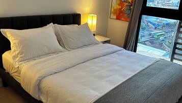 2 chambres, fer et planche à repasser, lit parapluie, Wi-Fi gratuit