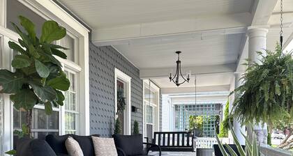 Charming Pet-Friendly Stay: Walk BC, 7.5 mi to JMU, walk to Dining, Parks & more