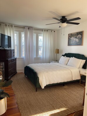 4 soverom, strykejern/-brett, reiseseng for barn og wi-fi (inkludert)