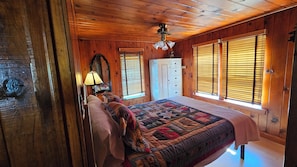 2 makuuhuonetta, Wi-Fi, vuodevaatteet