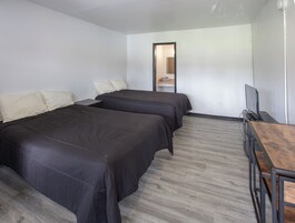 Quarto casal standard | Wi-Fi de cortesia, roupa de cama