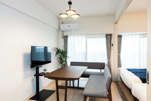 1 bedroom, iron/ironing board, free WiFi - El Stanza Tenjin East (Fukuoka)