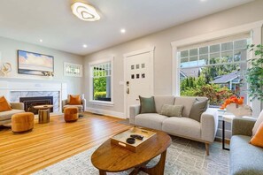 Televisor intel·ligent i llar de foc 