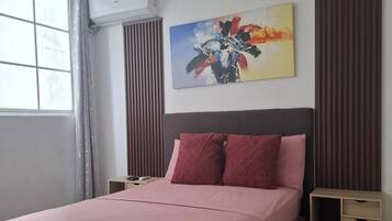 3 quartos, escrivaninha, Wi-Fi, roupa de cama