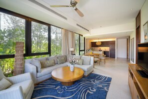 Living area - Collections Apartment in Danang Resort (Da Nang)