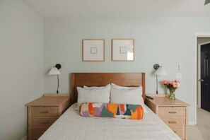 3 soverom, skrivebord, wi-fi og sengetøy