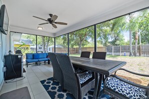 Outdoor dining - Pet-Friendly Palm Harbor Home w/ Fenced Yard, Bikes, Games & Near Downtown, Beaches & Pinellas Trail (Palm Harbor)