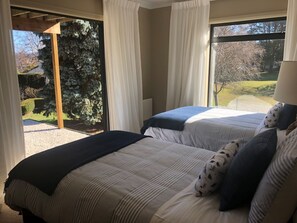 4 bedrooms, free WiFi