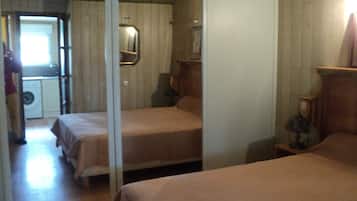 2 bedrooms, desk, iron/ironing board, travel cot