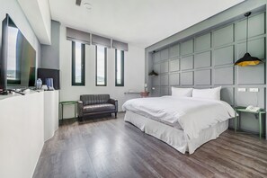 Deluxe Double Room | Blackout drapes, free WiFi, bed sheets - Han Yan Hill Hotel (Yuchi)