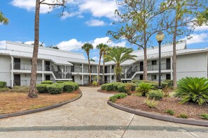 Exterior - Relaxing Golf & Tennis Studio w/ Scenic Views, Patio, & Easy Access to Top Attractions – Book Now! (Zephyrhills)