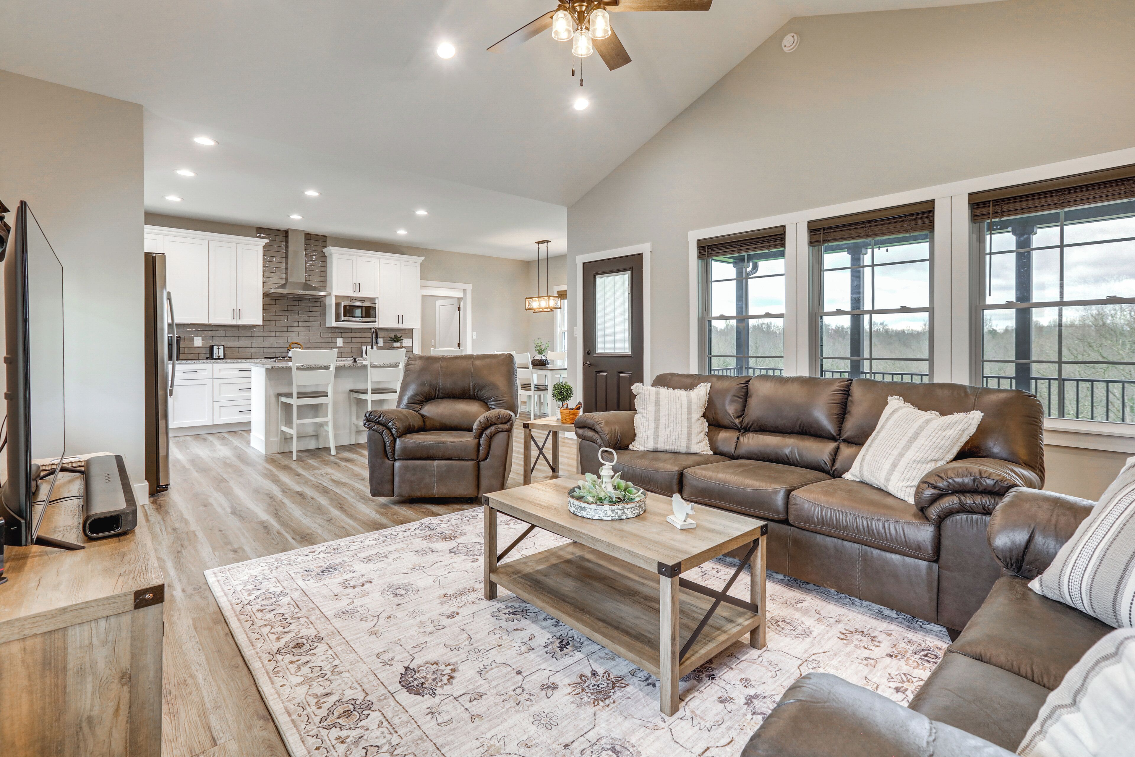 Modern Sadieville Home w/ Yard & Gas Grill!